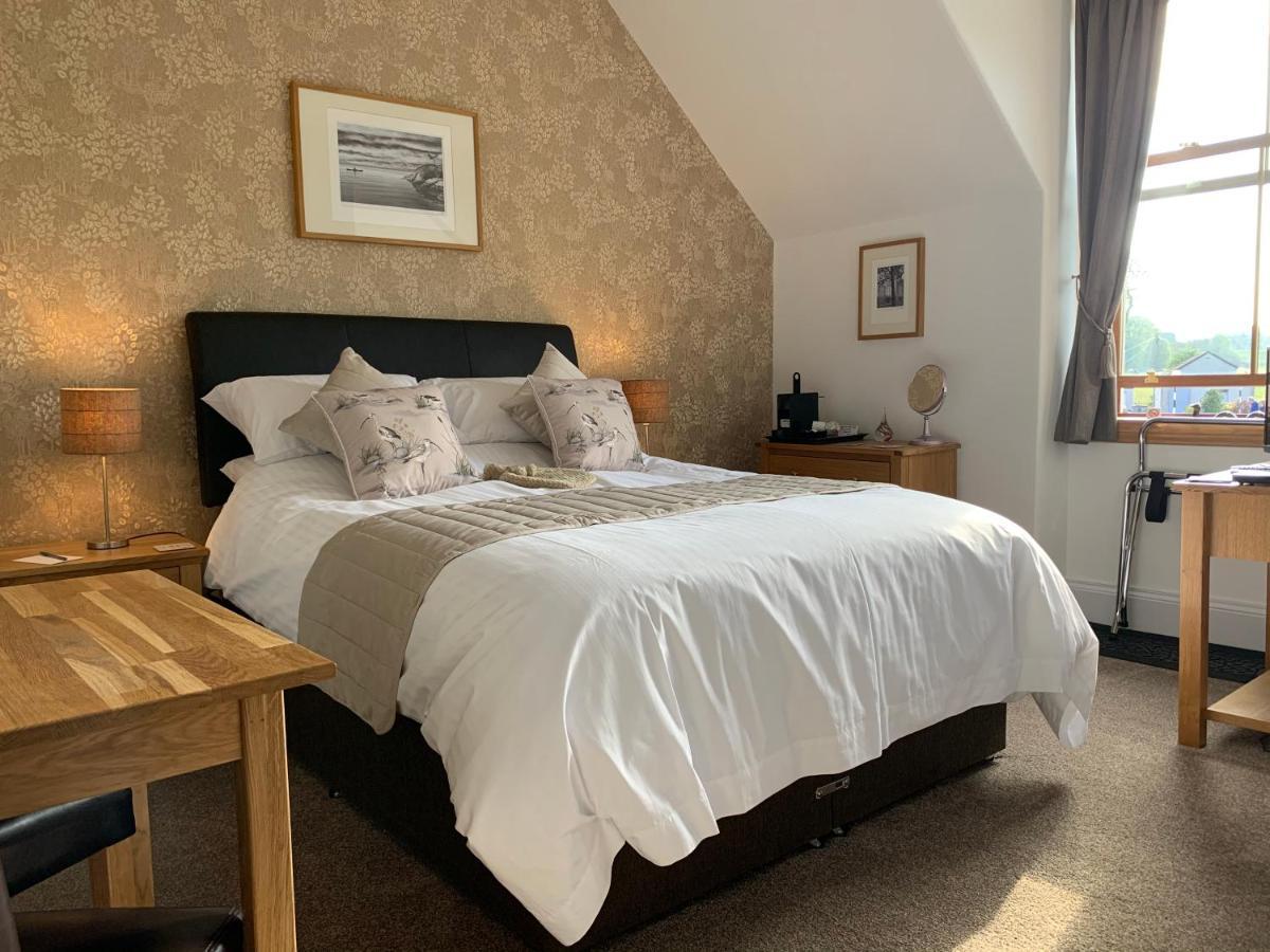 Morlea Bed & Breakfast Дръмнадрочит Екстериор снимка