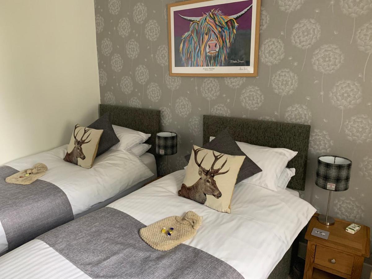 Morlea Bed & Breakfast Дръмнадрочит Екстериор снимка