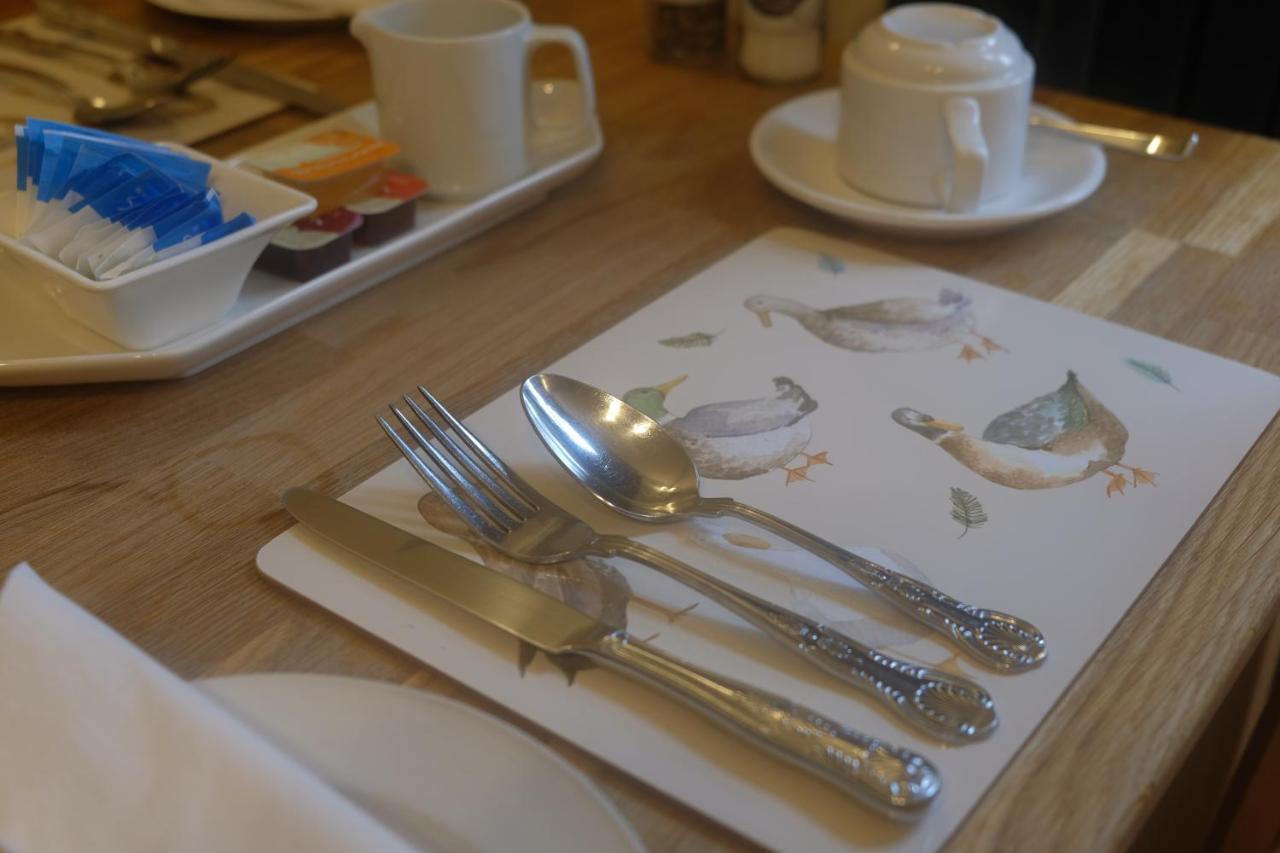 Morlea Bed & Breakfast Дръмнадрочит Екстериор снимка