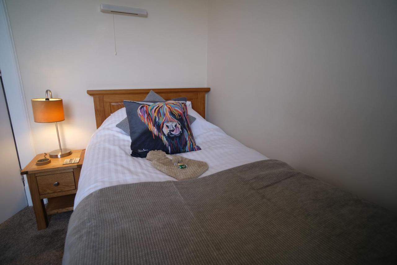 Morlea Bed & Breakfast Дръмнадрочит Екстериор снимка